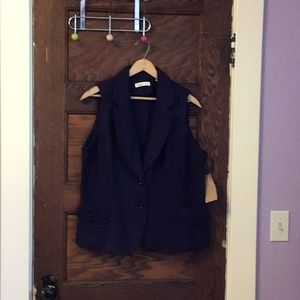 Purple vest with pockets!